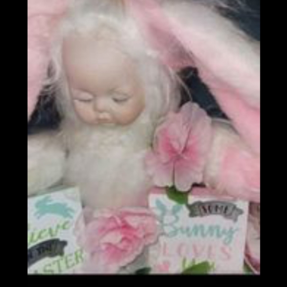 NURSERY, BABY SHOWER, SPRING ADORABLE ANNE GEDDES VINTAGE LG "BUNNY" BABY DOLL - Picture 3 of 10